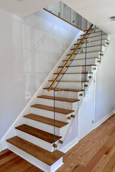 Staircase with Glass Railing Wooden Stairs With Glass Railing, Stair Railing Design Glass And Wood, Wood Glass Railing, Wooden And Glass Staircase Railing, Glass Staircase Railing Modern, Modern Staircase Railing Wood, Wooden Glass Railings For Stairs, Wood And Glass Staircase Railing, Glass Railing Stairs Modern