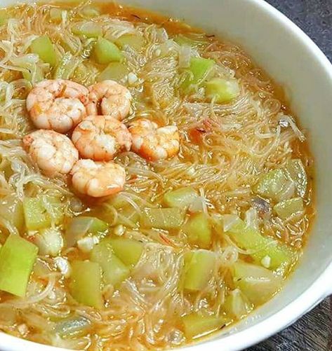 GINISANG UPO WITH SOTANGHON - Mama's Guide Recipes Ginisang Upo With Shrimp, Beef Machado, Upo Recipe Filipino, Upo Recipe, Sotanghon Recipe, Gulay Recipe, Misua Recipe, Ginisang Upo, Filipino Vegetable Dishes