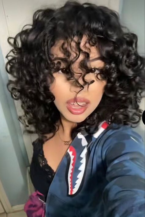 3a Short Hair, Latina Curly Hair, Curly Hair Latina, Long Natural Curly Hair, Really Curly Hair, Natural Curly Hair Cuts, Lazy Hairstyles, Beautiful Curly Hair, Curly Hair Inspiration