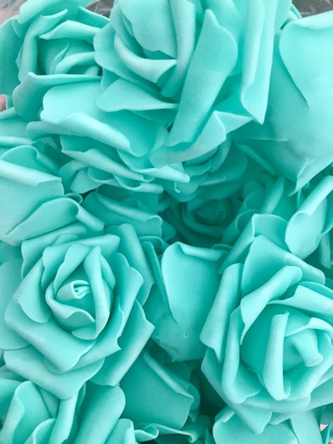 Tiffany Blue Aesthetic, Tiffany Blue Paint, Tiffany Blue Wallpapers, Turquoise Aesthetic, Light Spring Colors, Verde Tiffany, Mint Green Aesthetic, About Rose, Light Blue Aesthetic