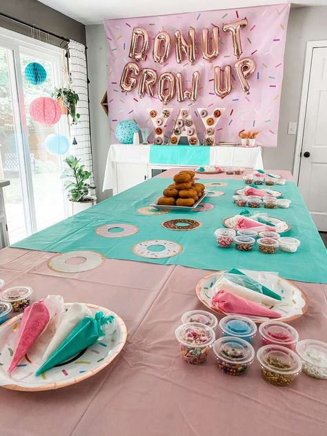 Donut Grow Up | CatchMyParty.com Donut Eating Contest, Donuts Birthday Party, Donuts Birthday, Girls 9th Birthday, Donut Party Decorations, Donut Theme Party, Doughnut Party, Birthday Party At Park, Donut Themed Birthday Party