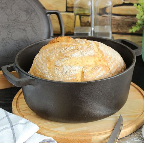 Easy Slow Cooker Beer Bread Recipe - cooking art Slow Cooker 2 Ingredient Beer Bread, Crockpot Beer Bread, Slow Cooker Beer Bread, Crispy Fries Recipe, Slow Cooker Bread, Beer Bread Recipe, Pork Chops And Potatoes, Chicken Fried Steak, Beer Bread