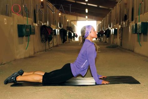 12 Yoga Tips for Equestrians - AQHA Yoga Warmup, Inner Thigh Muscle, Horse Exercises, Stomach Muscles, Hip Flexor Stretch, Horse Riding Clothes, Yoga Techniques, Hip Stretches, Thigh Muscles