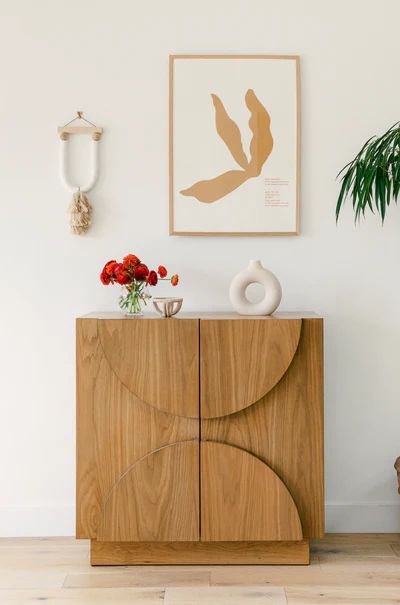 White Oak Wood, Dining Living Room, Scandinavian Inspired, A Bar, Decoration Design, White Oak, Wood Design, Living Room Office, Storage Furniture