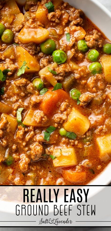 a bowl of stew with text overlay that reads really easy ground beef stew Ground Beef Stew Recipes, Ground Beef Stew, Ground Beef Stews, Hamburger Stew, Meat And Vegetables, Ground Beef Recipes Easy, Beef Stew Recipe, Minced Meat, Think Food