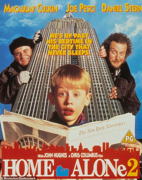 Home Alone 2 picks up with the same characters of Kevin McCallister and his sworn enemies, burglars Marv and Harry - but this time they're taking on the big city Popular Christmas Movies, John Heard, Watch Home Alone, Home Alone 2, New York Movie, Home Alone Movie, Chris Columbus, Xmas Movies, Best Christmas Movies