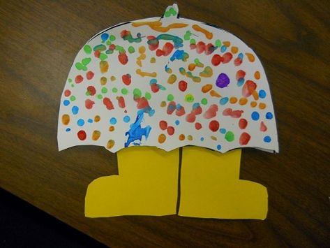 9 Awesome Umbrella Craft Decoration Ideas For Kids And Toddlers April Preschool, April Weather, Umbrella Craft, Preschool Weather, Preschool Spring, Weather Crafts, April Crafts, Preschool Letter, Spring Art Projects