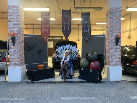 Game of thrones trunk or treat Game Of Thrones Trunk Or Treat, Game Of Thrones Decor, 2023 Halloween, Bridal Poses, Treat Ideas, Trunk Or Treat, Costume Ideas, Trunk, Halloween Party