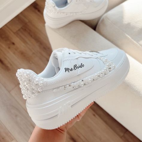 White Wedding Tennis Shoes, Bride Trainers, Air Force 1 Wedding, Bride Sneakers Wedding, Sneaker Wedding, Wedding Tennis Shoes, Wedding Trainers, Wedding Sneakers For Bride, Sneakers Wedding