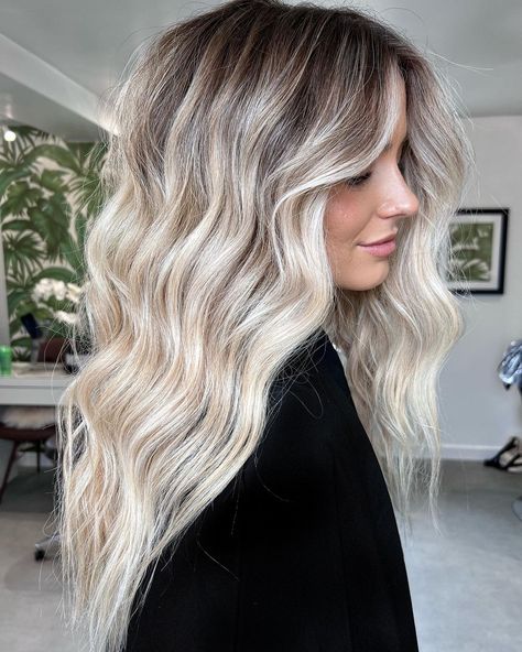 Blonde Dimensional Hair, Hair Tape In Extensions, Winter Blonde Hair, Invisible Hair Extensions, Blonde Hair With Roots, Ice Blonde Hair, Summer Blonde Hair, Icy Blonde Hair, Silver Blonde Hair