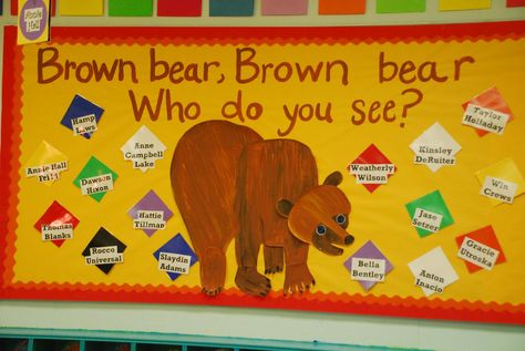 Eric Carle Classroom, Door Bulletin Boards, Kindergarten Bulletin Boards, Ideas For Kindergarten, Preschool Boards, Brown Bear Brown Bear, Preschool Bulletin, Preschool Bulletin Boards, Toddler Classroom