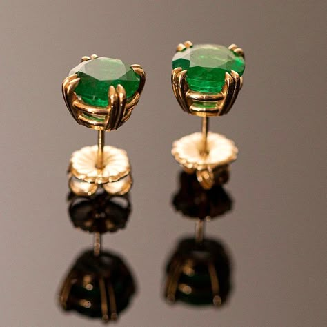 Classic,Elegant,Sophisticated, Suitable for any style and occasion stud earrings featuring one of the most desirable saturated vivid green emeralds 3.62 ctw 8mm .They are handcrafted from 14K yellow gold and have double claw prongs, which are extremely trendy nowadays. Can be made in a bezel setting as well, depending on your taste, please see the photos. Please,notice how the earrings attached straight to the ear and don't falling out or drooping. CUSTOM ORDER Holiday season is coming and these One Stone Earrings Gold, Emerald Earrings Indian, Emerald Studs, Emerald Stud Earrings, Emerald Diamond Earrings, Neck Pieces Jewelry, Diamond Earrings Design, Stud Earrings Unique, Gold Chain Design