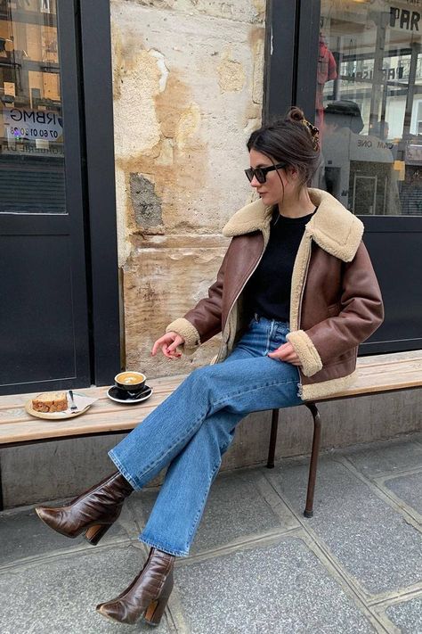 7 Trends to Wear With Jeans for Spring 2023 | Who What Wear Adrette Outfits, Elegantes Outfit Frau, Outfit Chic, Cold Outfits, Populaire Outfits, Looks Party, Stil Elegant, European Women, Looks Street Style