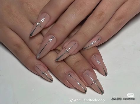 Silver Liner, Nails Japanese, New Year Nails, Summer Nail Ideas, Edgy Nails, Simple Gel Nails, Casual Nails, Pretty Gel Nails, Pearl Nails