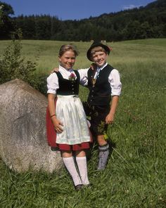 Hansel and Gretel Hansel And Gretel Costumes, Lederhosen Kids, German Traditional Dress, Germany Outfits, South Germany, German Costume, Hansel Y Gretel, German Outfit, Oktoberfest Party