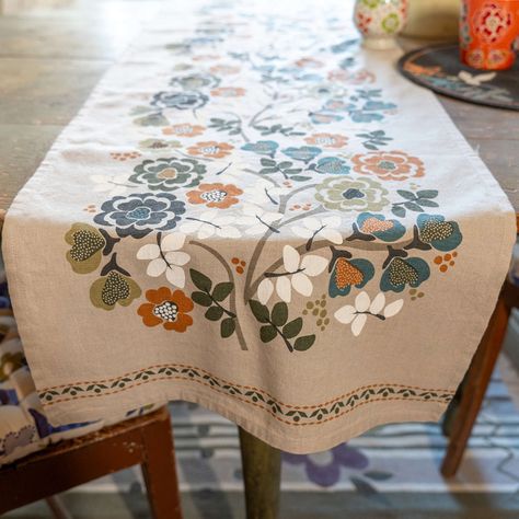 Kitchen nook bench