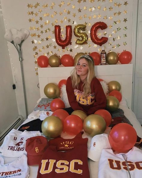 Usc Bed Party, College Commitment Announcement, Usc Photoshoot, Usc Acceptance Letter, Usc Acceptance, College Acceptance Bed, Usc Aesthetic, College Signing Day, 2024 Memories