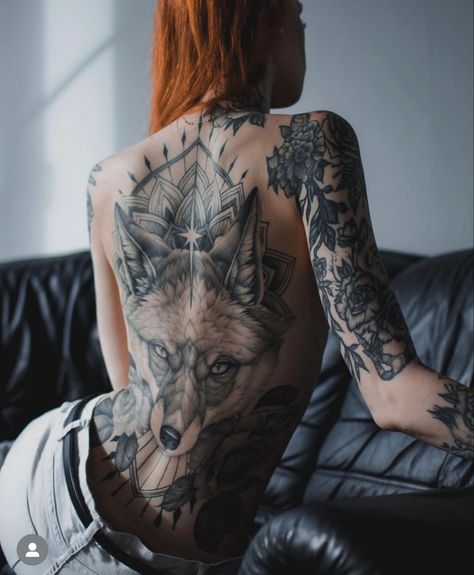 Mujeres Tattoo, Woman With Tattoos, Backpiece Tattoo, Back Piece Tattoo, Full Back Tattoos, Tattoed Women, Ornamental Tattoo, Full Body Tattoo, Back Tattoo Women