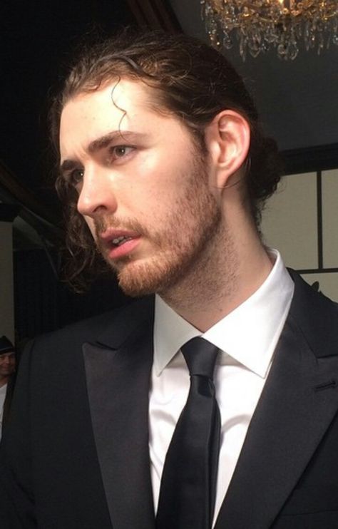 Hozier Aesthetic, Bog Man, This Is Your Life, Hozier, Irish Men, Arctic Monkeys, Pretty Men, I Cant, So Pretty