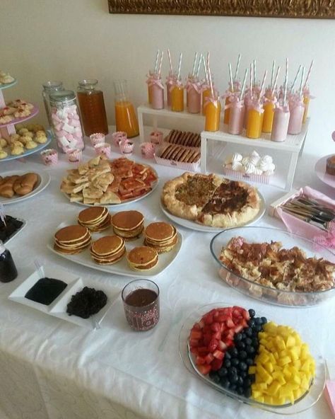 1st Birthday Brunch, Breakfast Parties, Pinterest Breakfast, Breakfast Party Ideas, Birthday Brunch Ideas, Birthday Breakfast Ideas, First Birthday Brunch, Brunch Party Decorations, Cute Breakfast