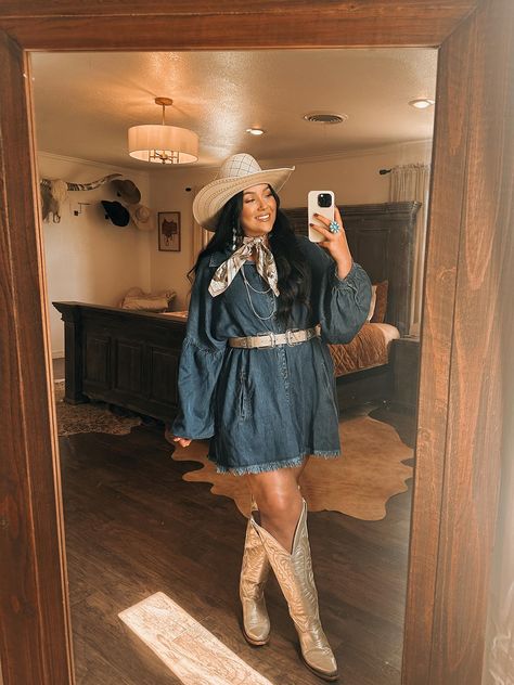 Brianna Purvis's Amazon Page Barnyard Outfit Women, Jean Dress Western Outfit, Cow Girl Outfits Ideas Black Woman, Woman Rodeo Outfit, Rodeo Outfit Plus Size, Western Party Outfit Ideas, Plus Size Cow Girl, Country Concert Outfit Winter Plus Size, Western Concert Outfit Fall