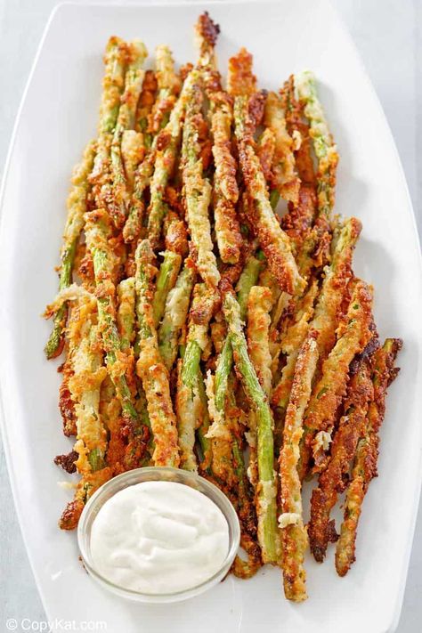 Deep Fried Asparagus Recipes, Appetizers With Asparagus, Deep Fried Asparagus, Parmesan Crusted Asparagus, Asparagus Appetizer, Fried Asparagus, Asparagus Recipes Baked, Longhorn Steakhouse, Pasta Per Pizza