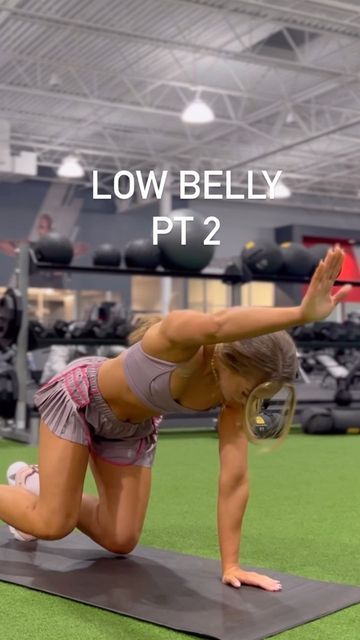 Mindy on Instagram: "Let’s hit some deep core bc with a new workout routine we ALWAYS need to make sure our deep core strength matches what is required to keep us from getting injured with our workouts. Reduce injury and improve form/posture. Complete 3x10 of each movement and keep your core tightly braced through each rep of each movement! . . . . . . . . #foryou #coreworkout #momsofinstagram #mombod #workoutmotivation #mondaymotivation" Couch To Fit, New Workout Routine, Deep Core, Lower Belly Workout, Smoothie Challenge, Female Fitness Model, Gym Workout Videos, Belly Workout, Flat Belly Workout