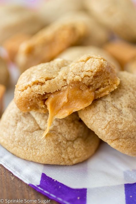 Stuffed Peanut Butter Cookies, Easy Peanut Butter Pie, Sprinkle Cookies, Butter Cookies Recipe, Caramel Cookies, Peanut Butter Pie, Peanut Butter Cookie Recipe, Butter Pie, Easy Peanut Butter