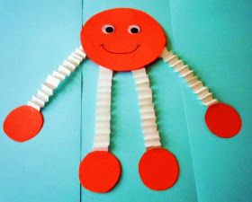 Circle Crafts Preschool, Morning Work Preschool, Alphabet Crafts Preschool, Red Crafts, Circle Crafts, K Crafts, Shapes Preschool, 2d Shapes, Shapes Activities