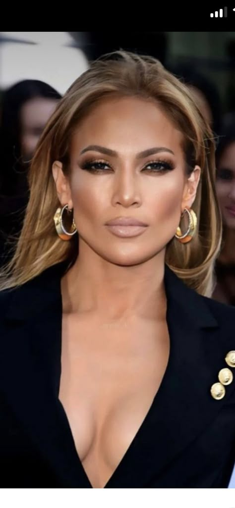 Jlo Hair, Jennifer Lopez Hair, Jenny From The Block, Mtv Movie Awards, Movie Awards, Celebrity Makeup, Beauty Inspiration, Jennifer Lopez, Mtv