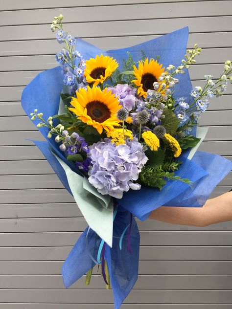 Blue Birthday Flowers Bouquet, Sunflower Blue Bouquet, Birthday Flowers Bouquet For Men, Bouquet Of Flowers For Men, Men Flower Bouquet, Flower Arrangements For Men, Bouquets For Men, Flower Bouquet For Men, Blue And Yellow Bouquet