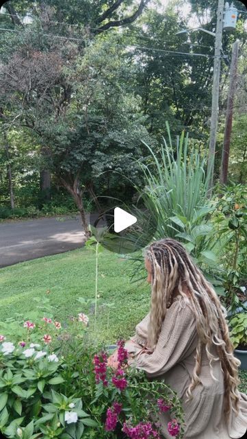 DREADLOCK COTTAGE (Heather) on Instagram: "🌾Let’s talk about it!🌾 I have been seeing a LOT more people requesting them & dreadlock artists doing them! ANYTHING added to your natural locs adds weight. Lizzie’s & Congo’s do the same. (Lizzie’s are a short dreaded part/loose ends that are attached to just the top row of natural locs underneath your loose hair on a partial) (Congos are a longer dread extension, usually the total length of your natural locs & gives more dreadlocks; 2 dreadlocks from one section/root, can be added to a partial or full head) I WILL add 5-6 Lizzie’s to a new partial installation. (They are extremely lightweight) I normally will NOT add Congos during an initial install. (A bit heavier weight than Lizzie’s) I sometimes won’t add ANY! Why? If the sections are too s White Women Dreadlocks, One Dreadlock In Hair, Partial Dreads Curly Hair, Partial Dreads Short Hair, Partial Dreads Hairstyles, Older Woman Dreadlocks, Dreads Underneath Hair, Partial Dreads Placement, Short Hair Dreadlocks