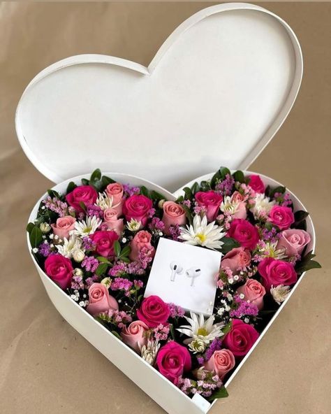 Only the freshest flowers for my love 💐🌸 You can call us on 0256358064 or send us a message on 0539151221 for more information ℹ️ #flowers #flowerlovers #fresh #freshflowers #perfectgifts #boxarrangement #roses #lilies #chrysanthemum Heart Box Bouquet, Heart Boxes With Flowers, Valentine Flower Box Ideas, Heart Box Flower Arrangement, Heart Box Arrangement, Flower Boxes Gift, Flower Box Bouquet, Flowers In A Box, Mom Box