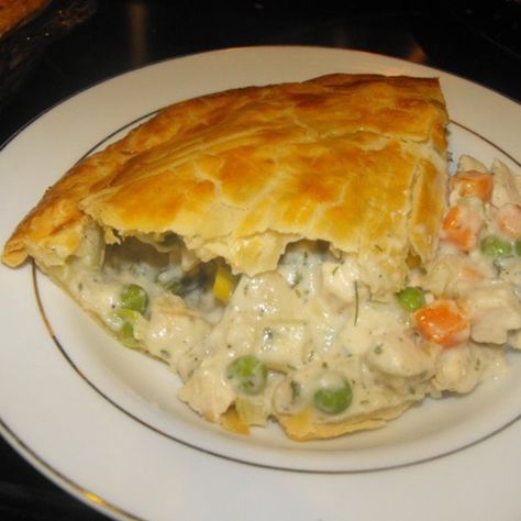 The BEST Chicken Pot Pie Ever! Chicken Pot Pie Recipe Pioneer Woman, Best Chicken Pot Pie Recipe, The Best Chicken Pot Pie, Best Chicken Pot Pie, Chicken Pot Pie Recipe, Pot Pie Recipe, Chicken Pie, God Mad, Pot Pies Recipes