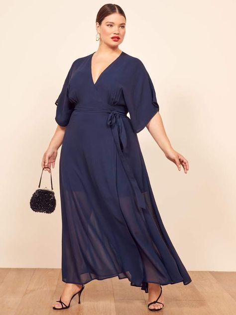 Reformation Winslow Dress Es Navy Wedding Guest Dresses, Wedding Guest Dresses Plus Size, Blue Wedding Guest Dresses, Mary Dress, Winter Bridesmaid Dresses, Plus Size Bridesmaid, Blue Wedding Dresses, Dresses Plus Size, Bridesmaid Dresses Plus Size