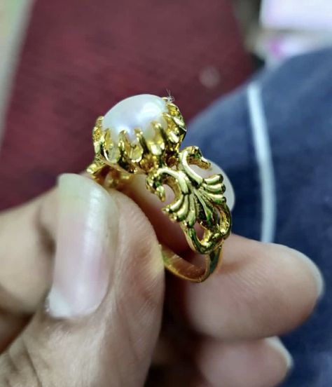 Pearl Ring For Men, Antique Gold Rings, Nose Ring Jewelry, Gold Jhumka, Dream Rings, Gold Jhumka Earrings, Ladies Rings, Gold Earrings Models, Rings Handmade