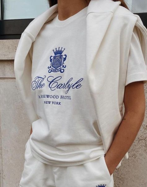 Minimal Shirt Design, Tshirt Aesthetic, The Carlyle, Money Shirt, New York Logo, Rosewood Hotel, Vintage Varsity, Shirt Logo Design, Vintage Tee Shirts