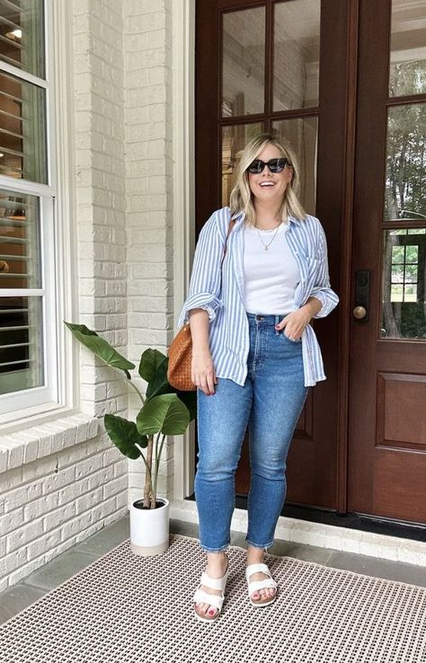 28 Year Old Outfits, Midsize Fashion For Work, Cookout Outfit Plus Size, Curvy Scandinavian Fashion, Women In Their 30s Aesthetic, Blue And White Striped Shirt Outfit Summer, Plus Size Summer Outfits Business Casual, Gym To Work Outfit, Loft Outfits 2024