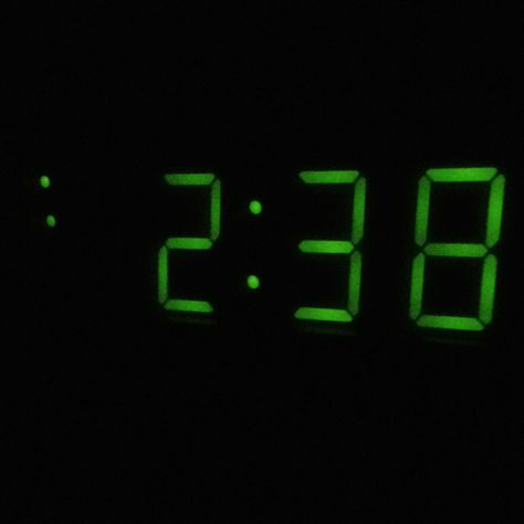 Quiet nighttime... Midnight Clock, Magic School Bus, Digital Clocks, Night Aesthetic, Digital Alarm Clock, Late Night, Night Time, Alarm Clock, Clock