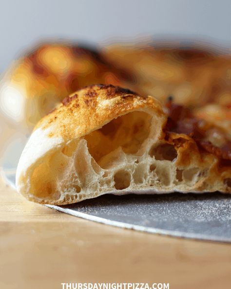 This pizza crust is made with beer instead of yeast, and it comes together in less than 30 minutes. No Yeast Pizza Crust, Pizza Dough No Yeast, Dough No Yeast, Beer Pizza Dough, Pizza Oven Recipes, Pizza Roll, Best Pizza Dough, Artisan Pizza, Bread Pizza