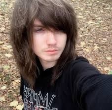 Haircut Ideas No Bangs, Men With Long Hair Hairstyles, Long Hair Dye Ideas Men, Mens Emo Hair, Short Emo Haircuts For Guys, Short Curly Emo Hair, Emo 2000s Hair, Emo Haircuts For Guys, Scene Hair Male