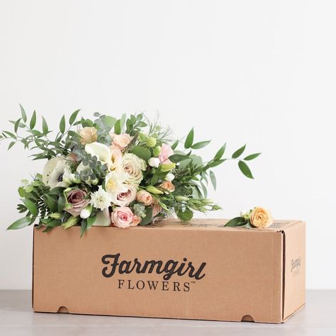 Farmgirl Flowers launches a bridal collection so you can find the perfect bouquet for your wedding day! Flower Delivery Box, Floral Treats, Handpicked Flowers, Farmgirl Flowers, Flower Shop Design, Letterbox Flowers, Inspirational Content, Bouquet Delivery, Flower Mobile