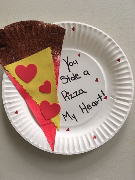 You Stole a Pizza My Heart A Pizza My Heart, Preschool Valentine Crafts, Valentines Diy Kids, Valentine Card Crafts, Pizza My Heart, Heart Craft, Easy Valentine Crafts, Valentine's Day Crafts For Kids, Preschool Valentines