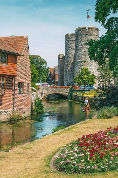 10 Best Things To Do In Canterbury, England Best Places In London, Canterbury England, Canterbury Cathedral, English Cottages, Castles In England, United Kingdom Travel, Travel Photography Inspiration, Channel Islands, Place To Visit