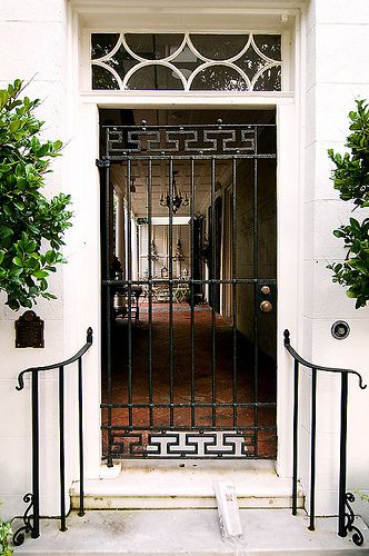 Downtown Charleston, South Carolina Brick Stairs, Safety Grill, Window Grilles, Outdoor Handrail, Porte In Ferro, Italian Gardens, Metal Railing, Iron Railings, Railings Outdoor