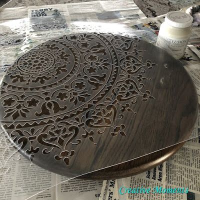 Decorative Lazy Susan Ideas, Lazy Susan Stencil Ideas, Resin Lazy Susan Ideas, Wood Burned Lazy Susan, Lazy Susan Crafts, Table Lazy Susan Ideas, Lazy Susan Cricut Ideas, Lazy Susans Ideas, Diy Lazy Susan Ideas