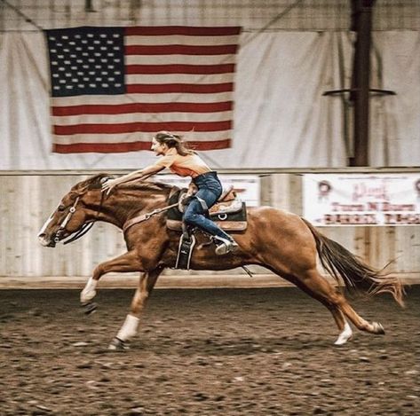 Barrel Racing Aesthetic, Barrel Racing Photos, Estilo Cowgirl, Yee Yee, Cute Horse Pictures, Barrel Racing Horses, Rodeo Horses, Barrel Horse, Rodeo Life