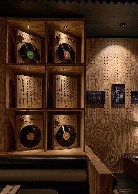 HONEYCOMB HIFI / Dubai — // Interior Design Studio Listening Bar, Hifi Bar, Restaurant In Dubai, Retail Space Design, Recording Studio Design, Pub Design, Vintage Lounge, Retro Interior Design, Bg Design