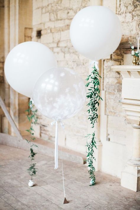 Welcome, friends! It’s back to work for me today, and I’m kicking off our 2018 editorial programme with our traditional post rounding up the Top 10 trends of 2018. In years past, we&#82… Woodchester Mansion, Giant Balloons Birthday, Giant Balloons Wedding, White Balloons Wedding, Deco Ballon, Carnival Decorations, Balloons Wedding, Rustic Wedding Decorations, Deco Champetre