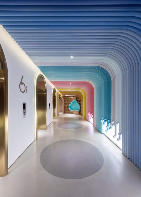 Arizon's interiors facilitate "surprising spatial experiences" Interior Design Competition, Kindergarten Interior, Kindergarten Design, Hospital Interior, Hospital Design, Clinic Design, Virtual Design, Salou, Alvar Aalto